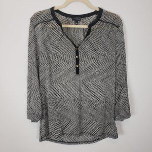 *10/$10* The Limited Black and White Blouse